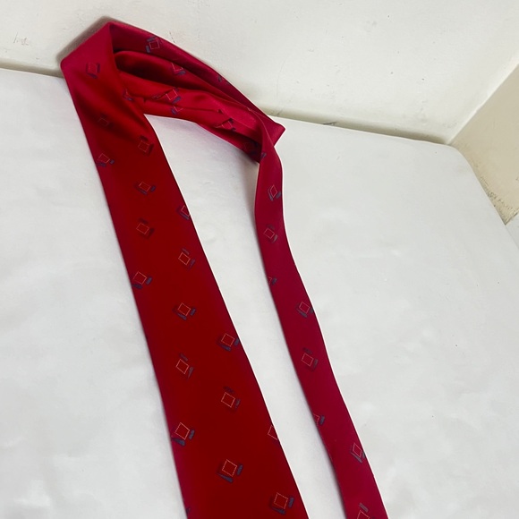 Van Hausen Classic Wide Red Silk Tie OS - Picture 10 of 12
